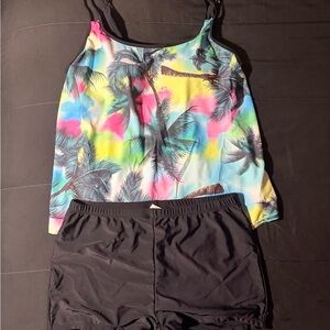 XXL Colorful Tropical Palm Print Tankini Top with XXL Solid Black Swim Shorts